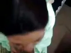 Randi fille asiatique suce et baise